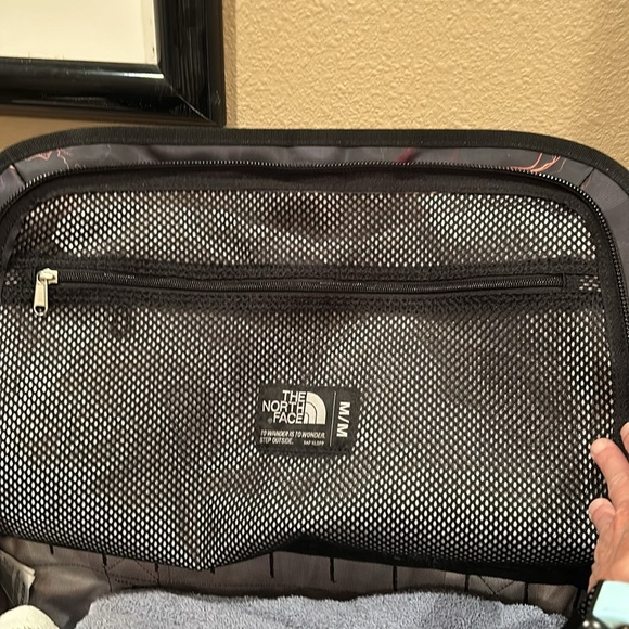 The North Face Base Camp Duffel Bag Medium 71 liters Brand new w/tags. - Picture 13 of 16